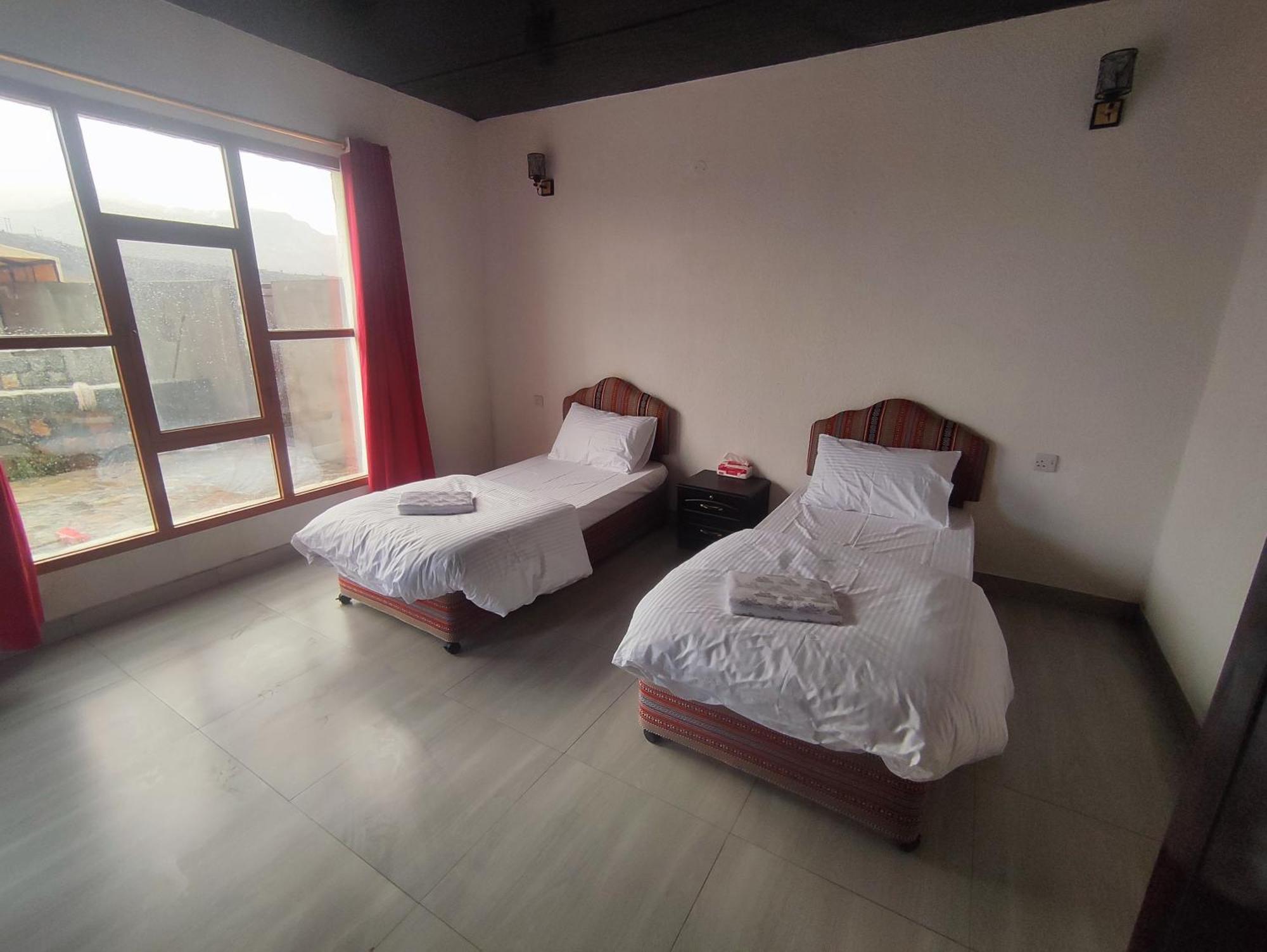 Stone Rest House Jebel Shams Эль-Хамра Экстерьер фото